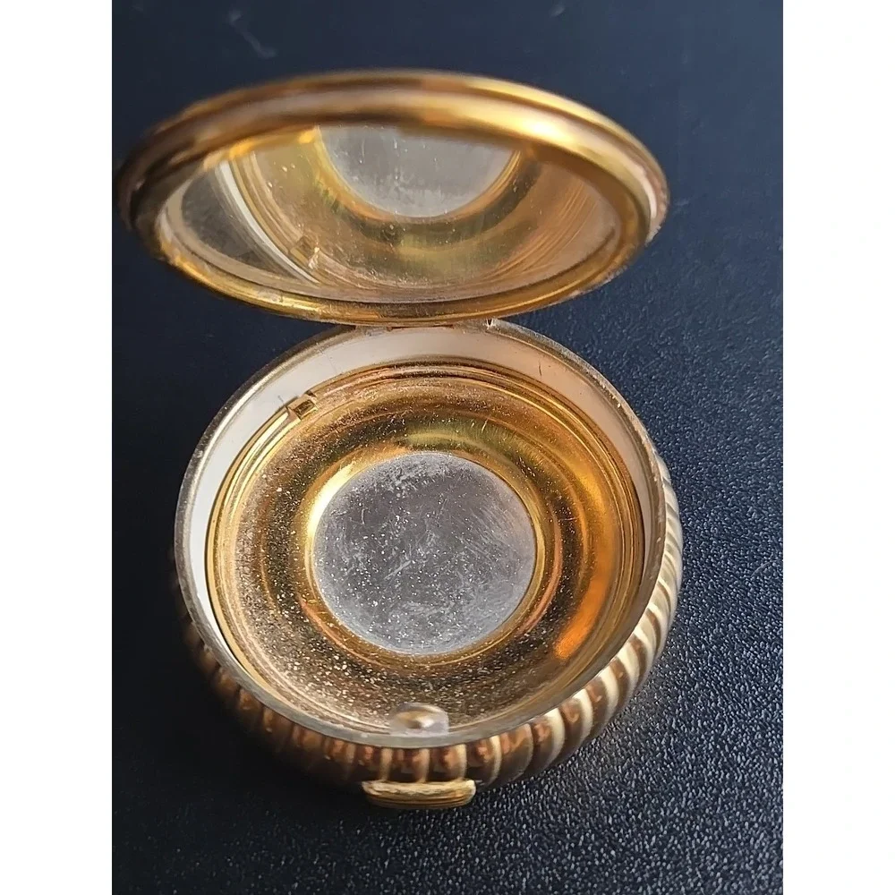 Vtg Evans Compact Gold Tone Victorian Couple Makeup Mirror Pill Box Trinket Box